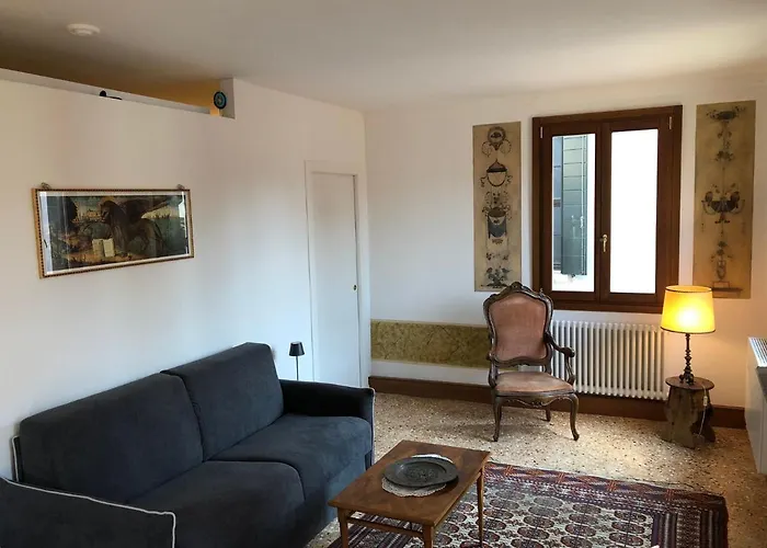 Casa Regini アパート